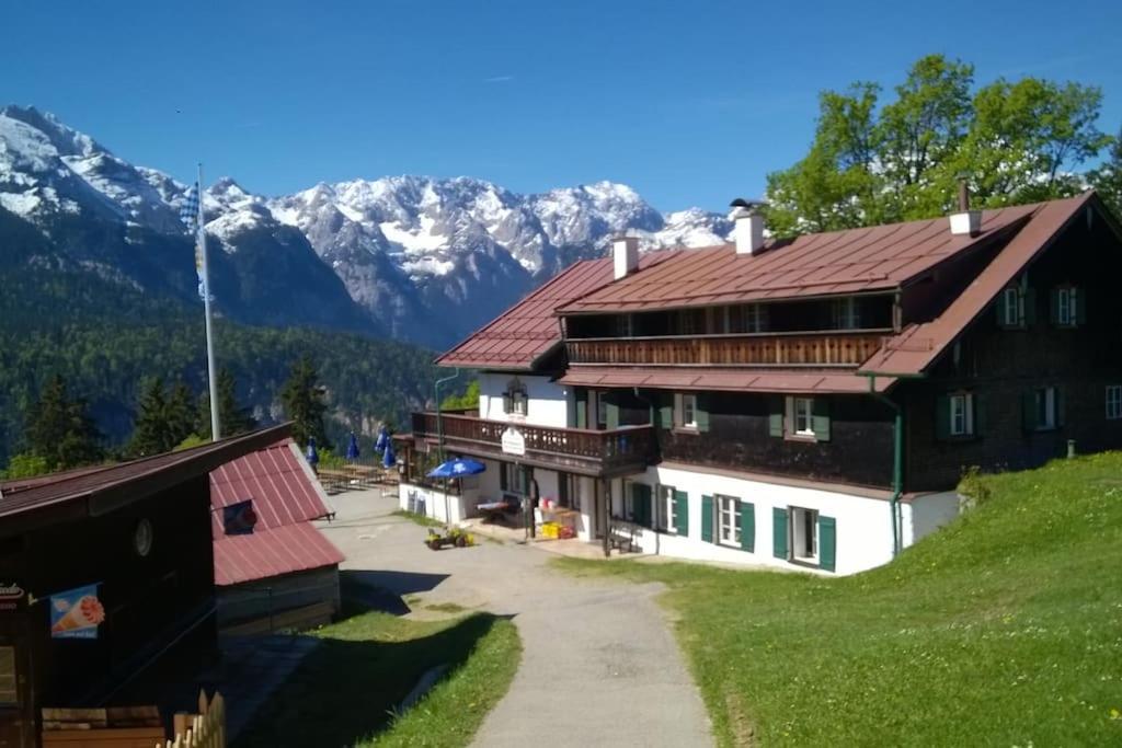 Herberge. 46 Garmisch-Partenkirchen Eksteriør billede
